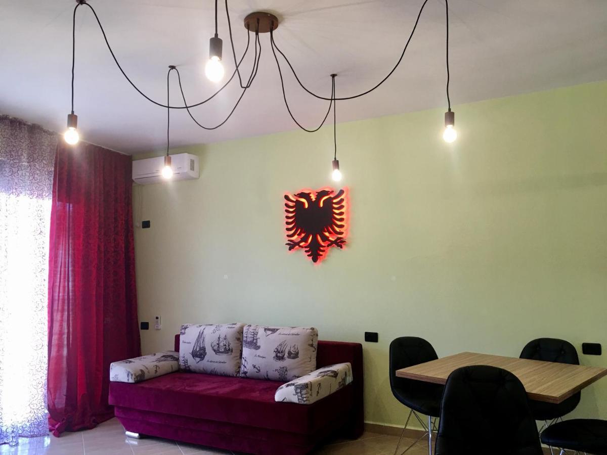 Luxury Holiday In Royal Apartment For King And Queen Sarande Exterior photo