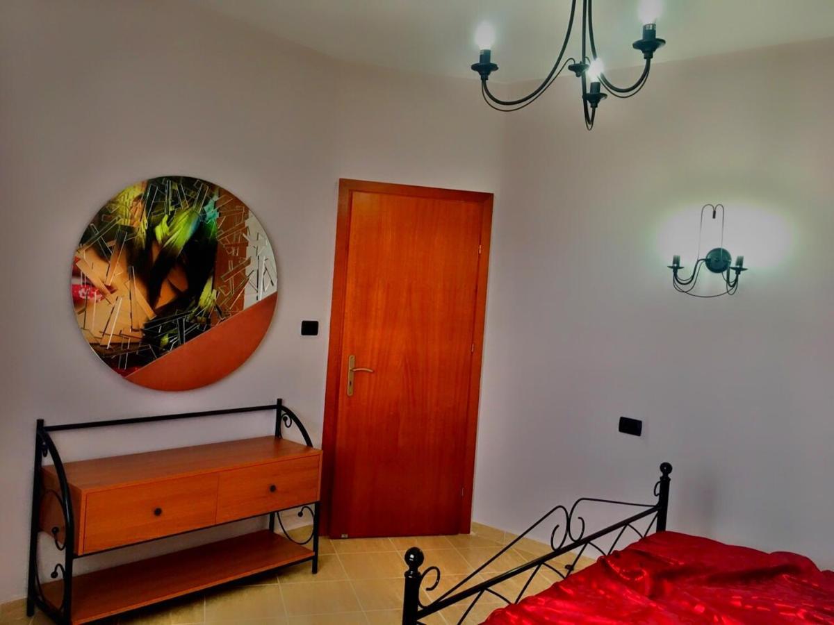Luxury Holiday In Royal Apartment For King And Queen Sarande Exterior photo