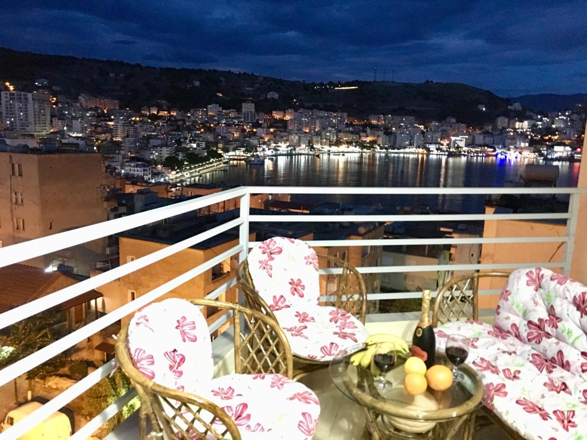 Luxury Holiday In Royal Apartment For King And Queen Sarande Exterior photo