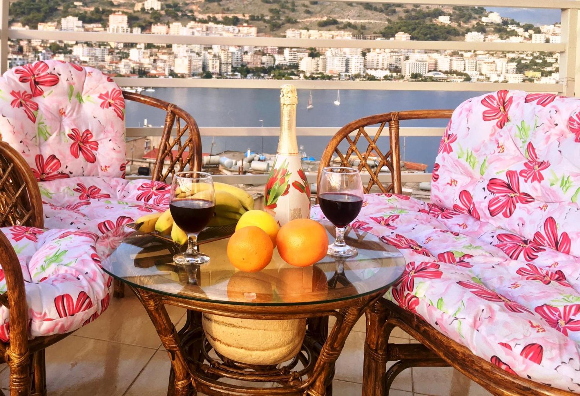 Luxury Holiday In Royal Apartment For King And Queen Sarande Exterior photo