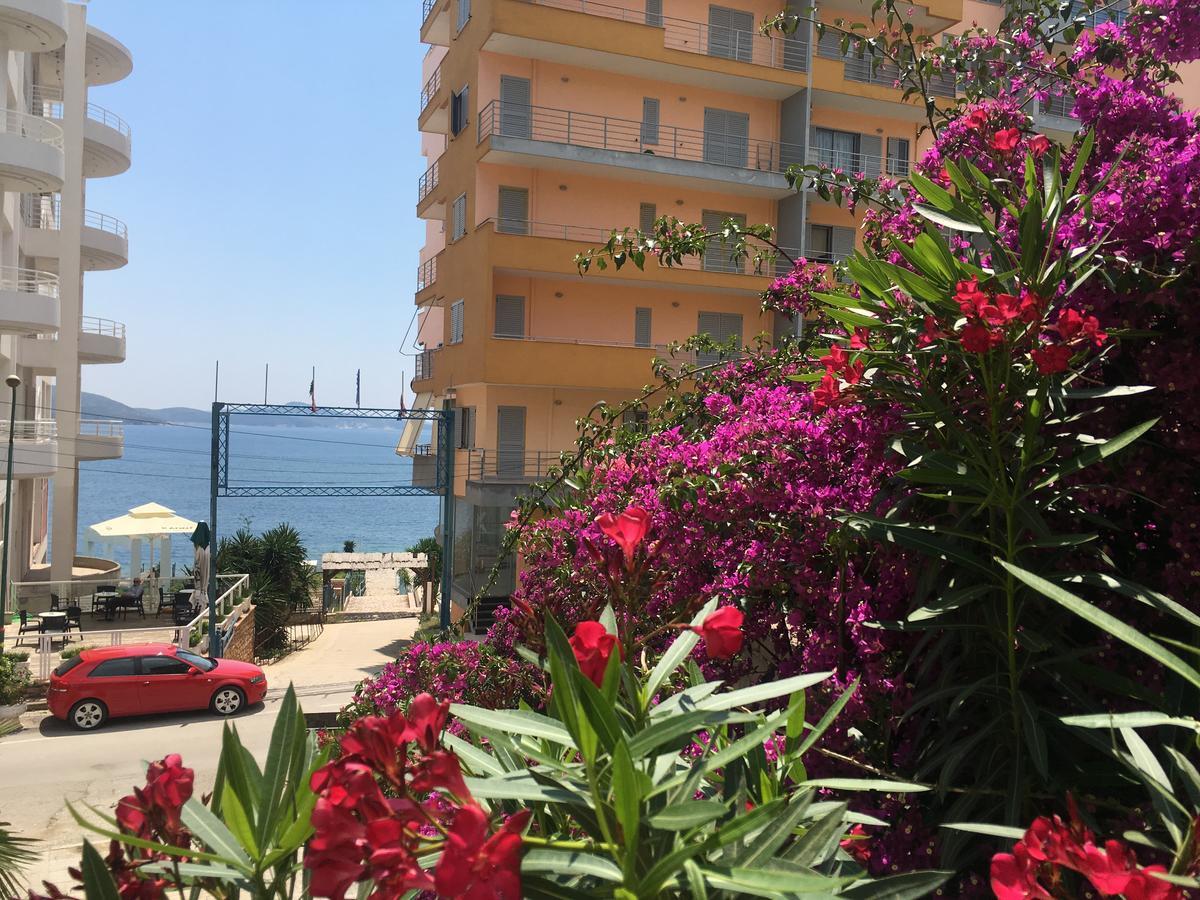 Luxury Holiday In Royal Apartment For King And Queen Sarande Exterior photo