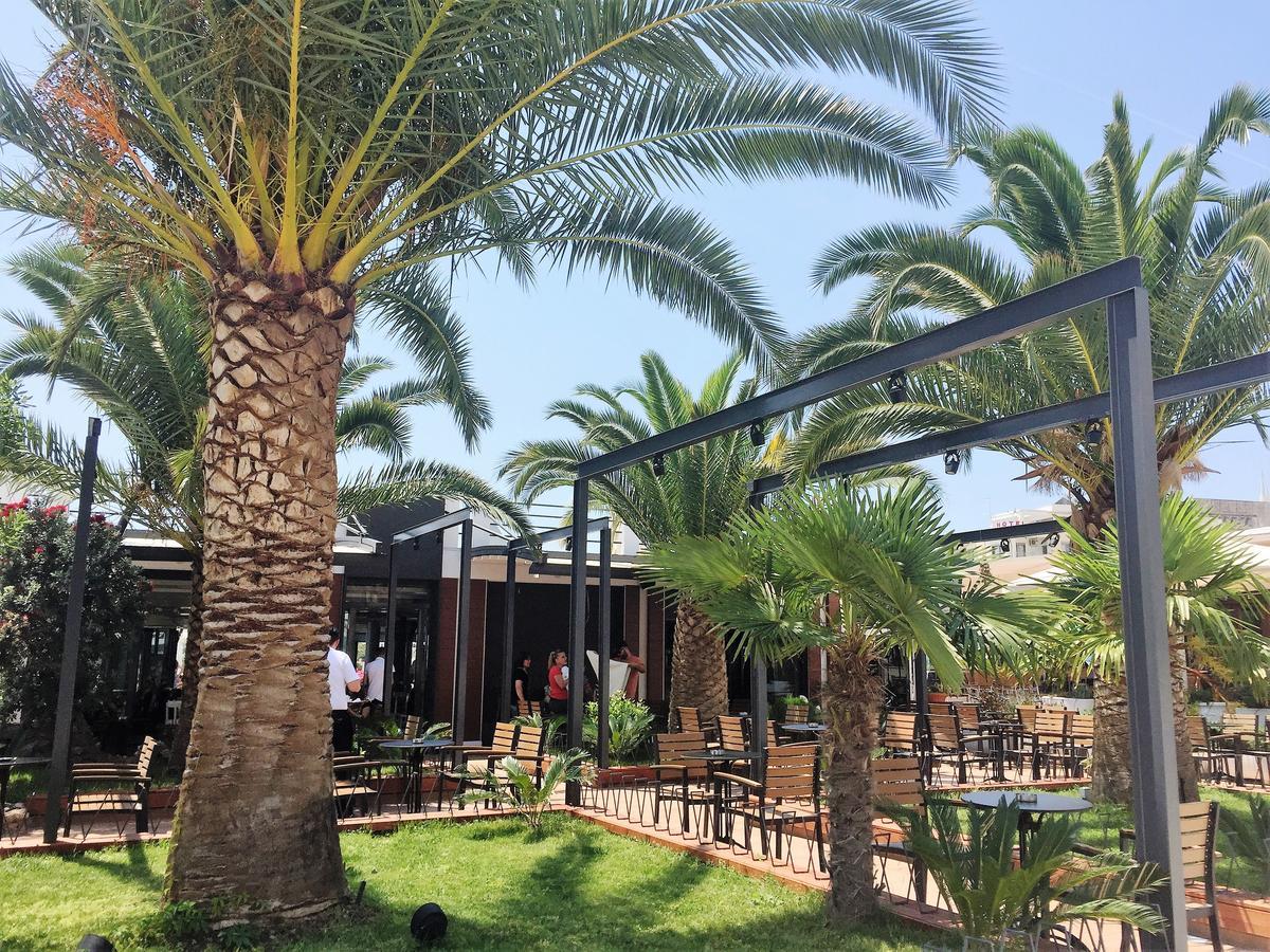 Luxury Holiday In Royal Apartment For King And Queen Sarande Exterior photo