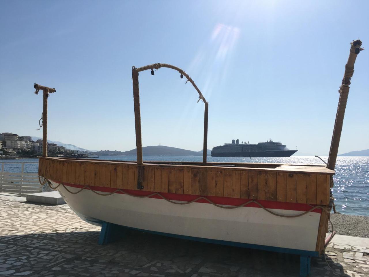 Luxury Holiday In Royal Apartment For King And Queen Sarande Exterior photo
